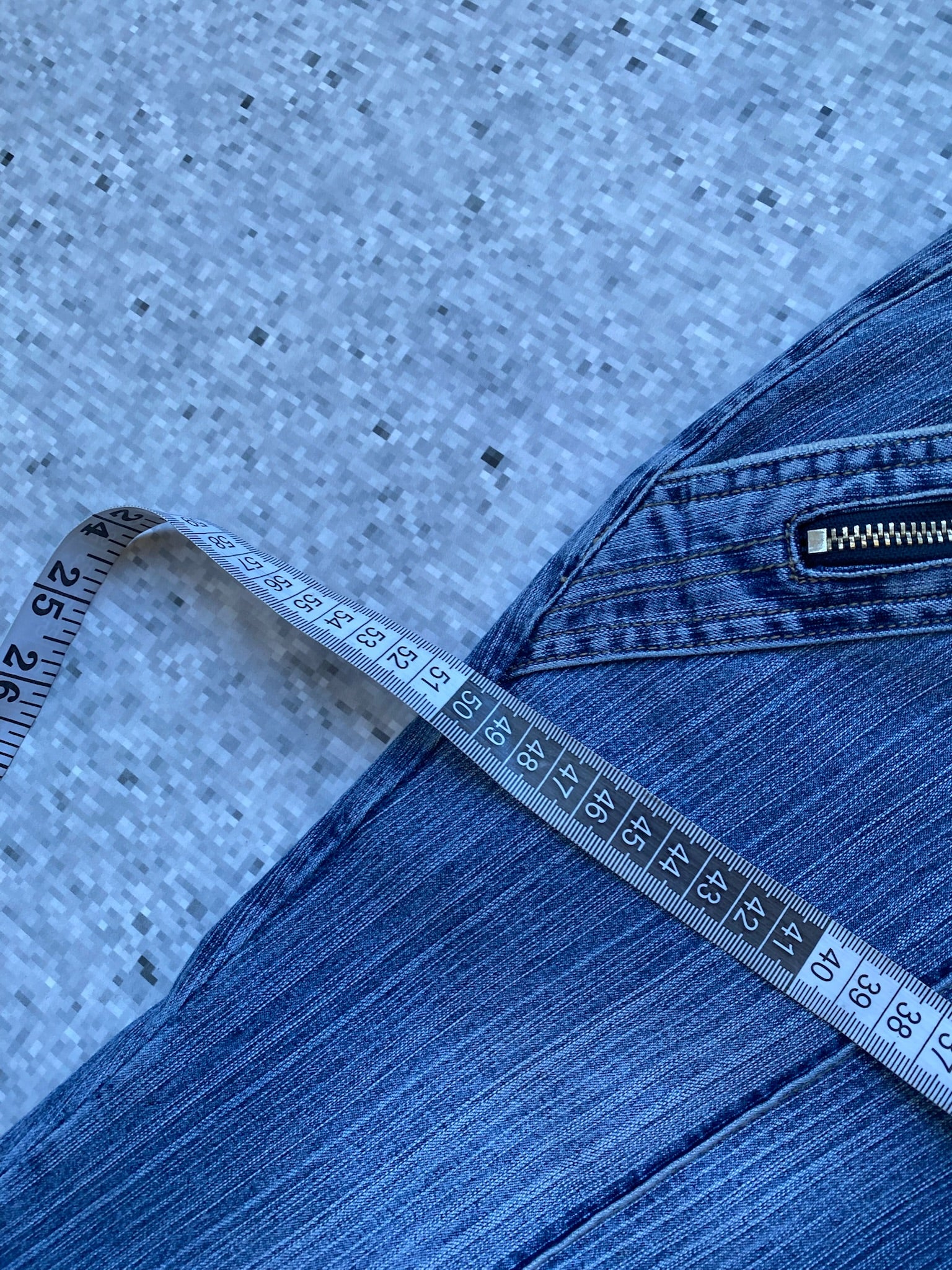 stretchy Low Waisted Flared Jeans