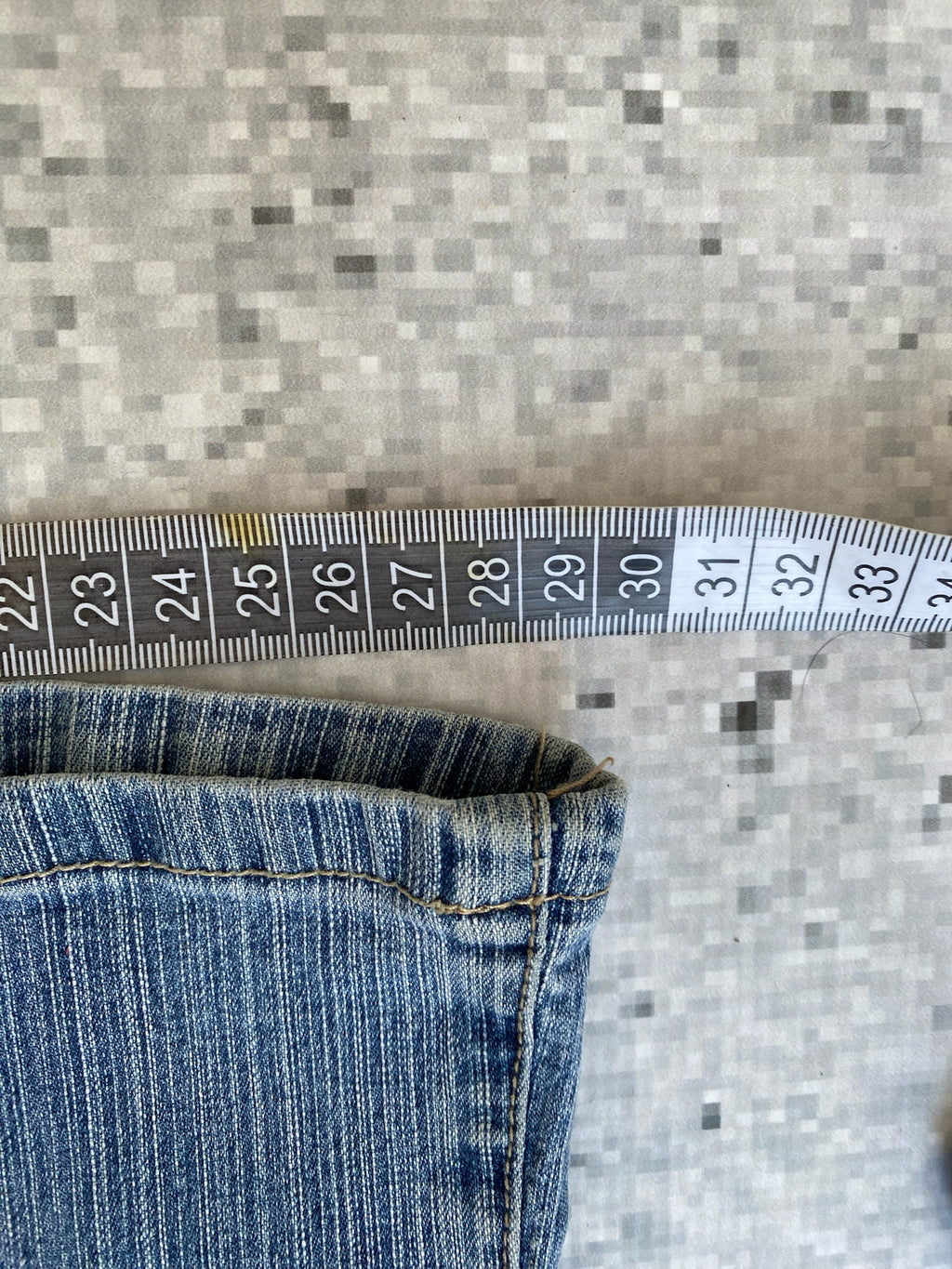 stretchy Low Waisted Flared Jeans