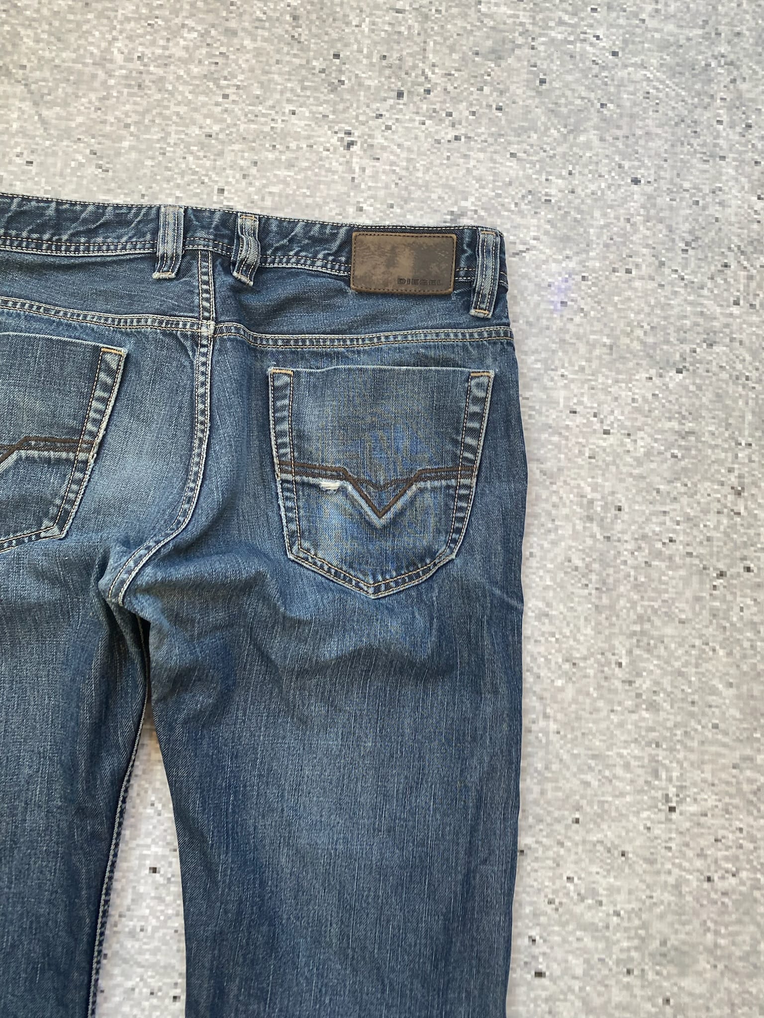 Diesel "Viker-R-Box" Jeans