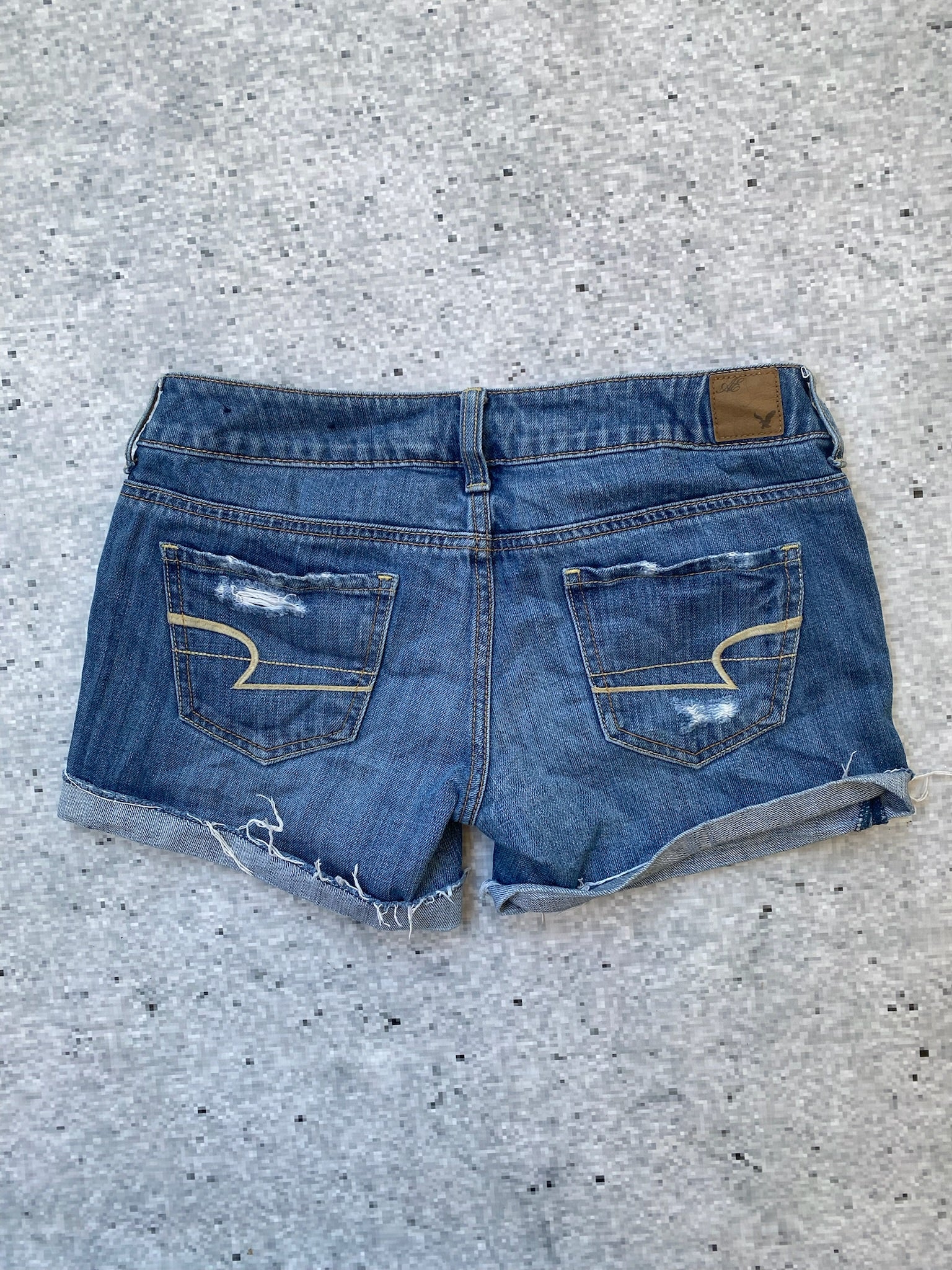 2000s American Eagle folded lowrise microshorts