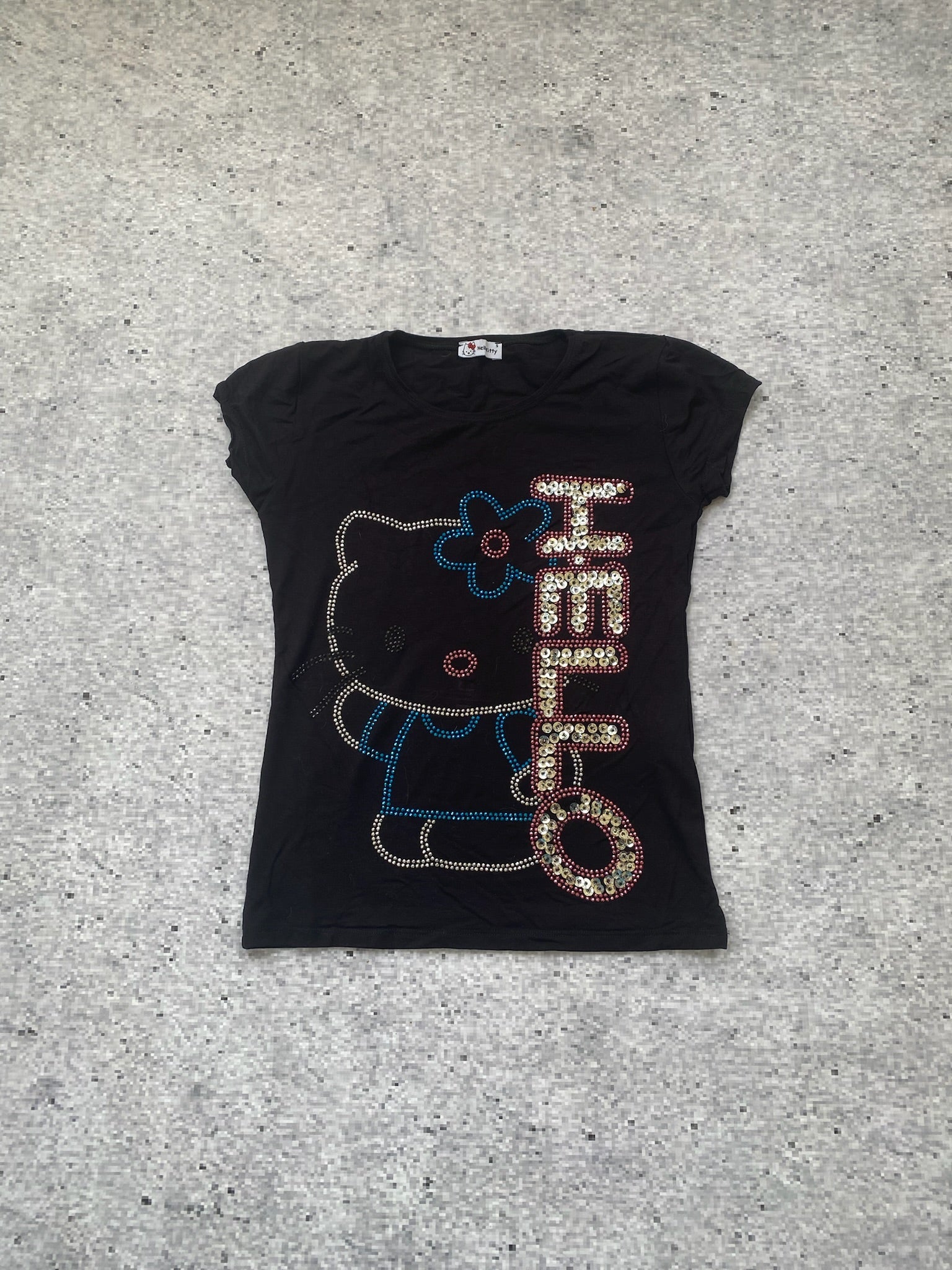 Hello Kitty 2000s Sequined scene top
