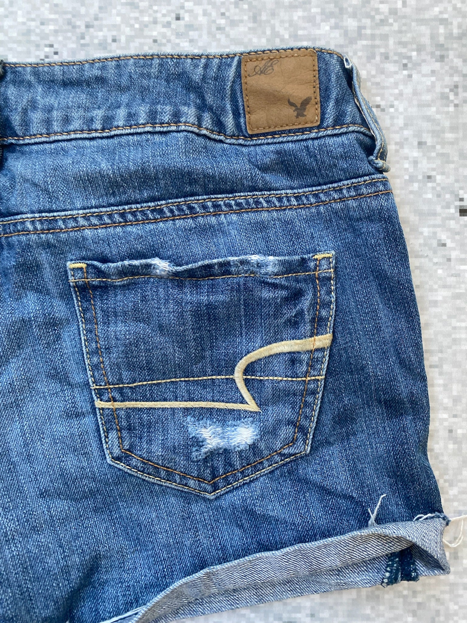 2000s American Eagle folded lowrise microshorts