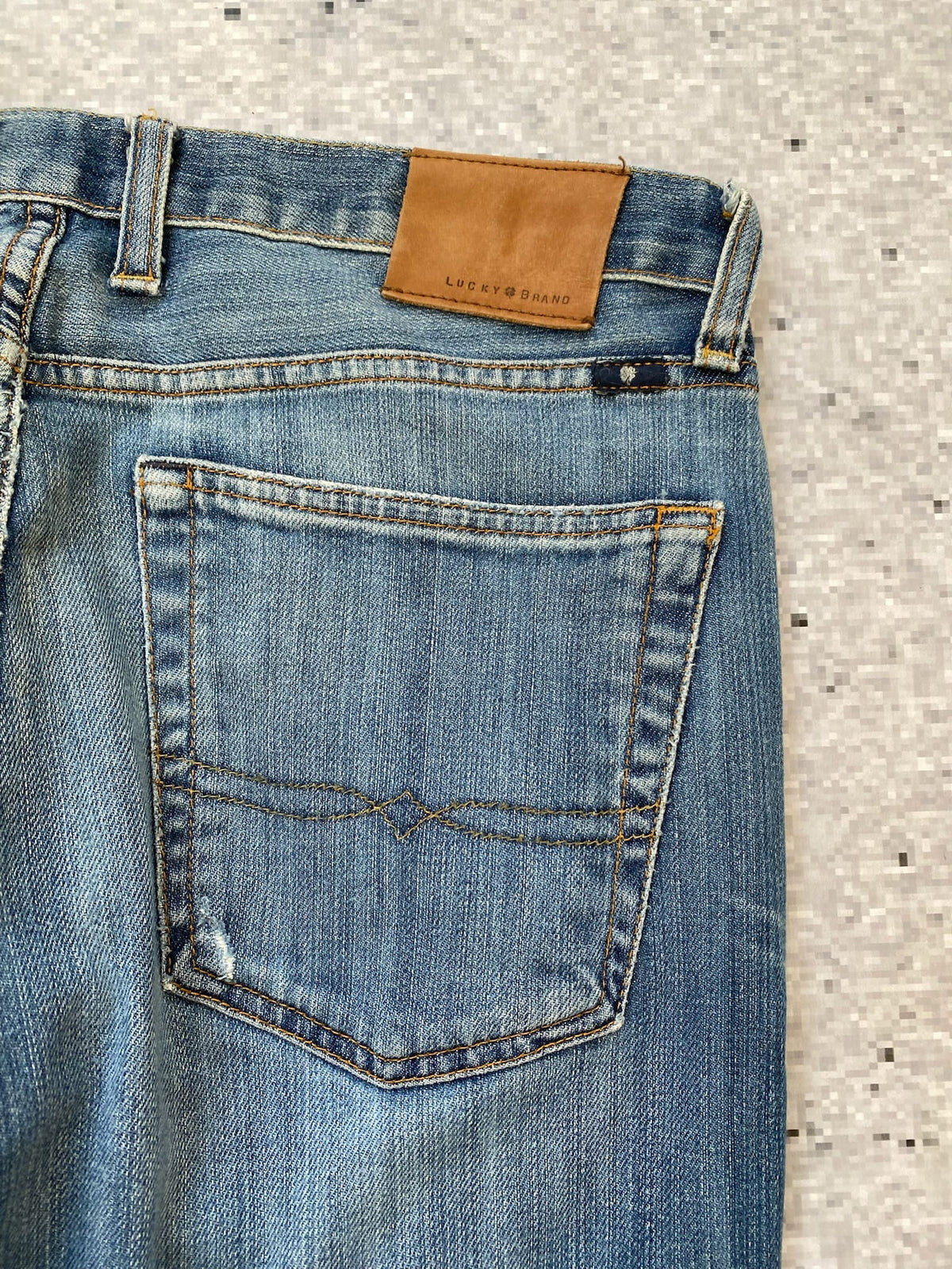 Lucky Brand Heritage Slim Jeans - 32US