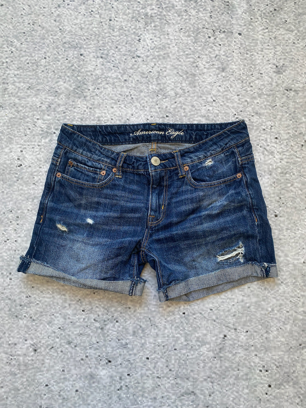 2000s American Eagle folded Shorts