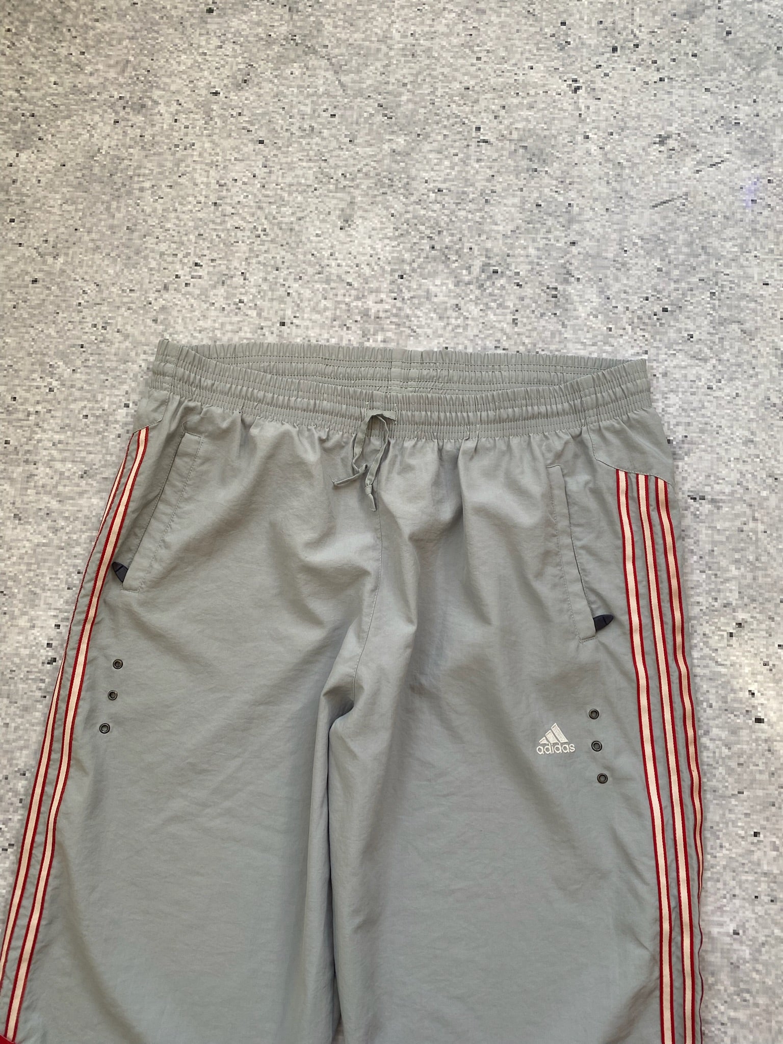 2000s Adidas Gray Capri/Long Shorts