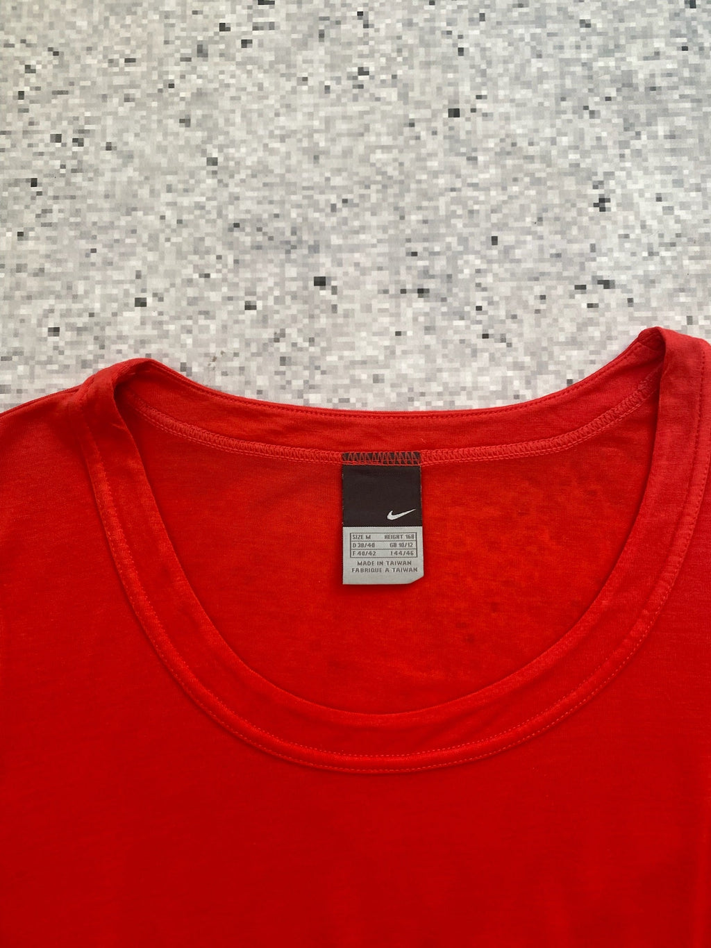 2000s Nike Red Top