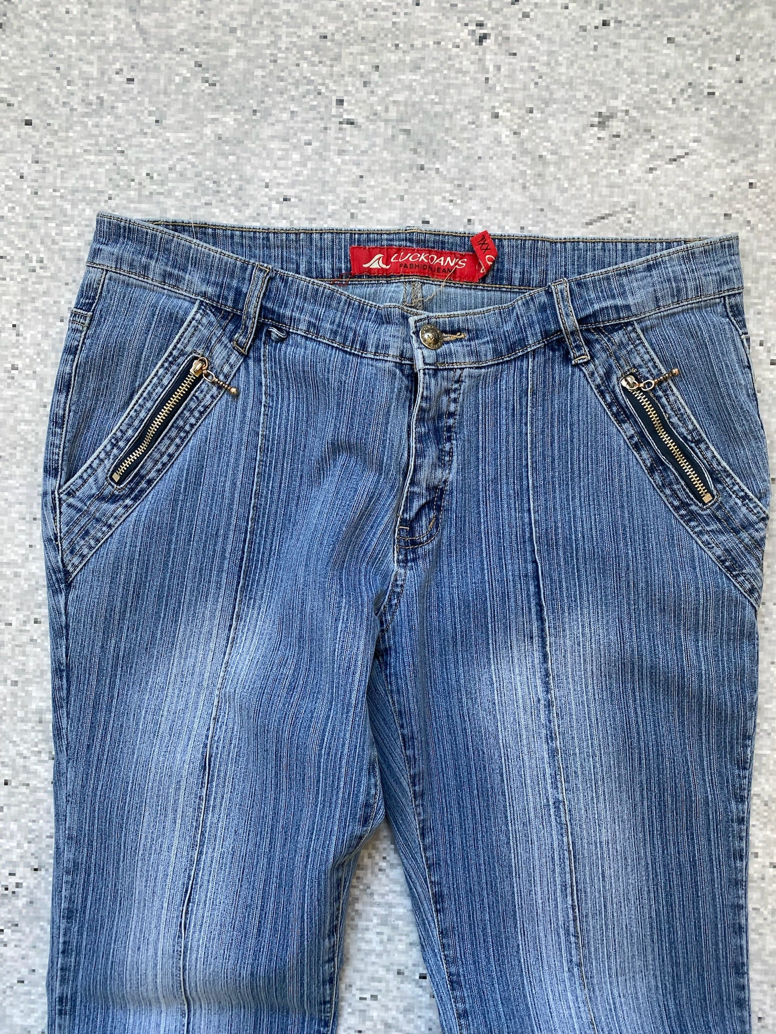 stretchy Low Waisted Flared Jeans