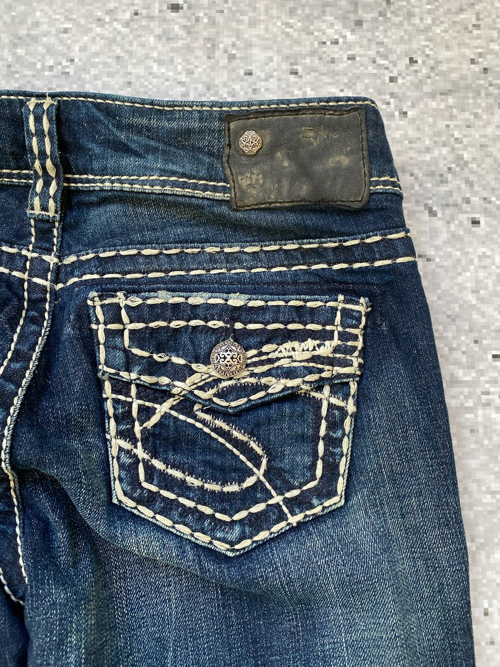 Silver Jeans Suki Straight Leg Low Rise Jeans