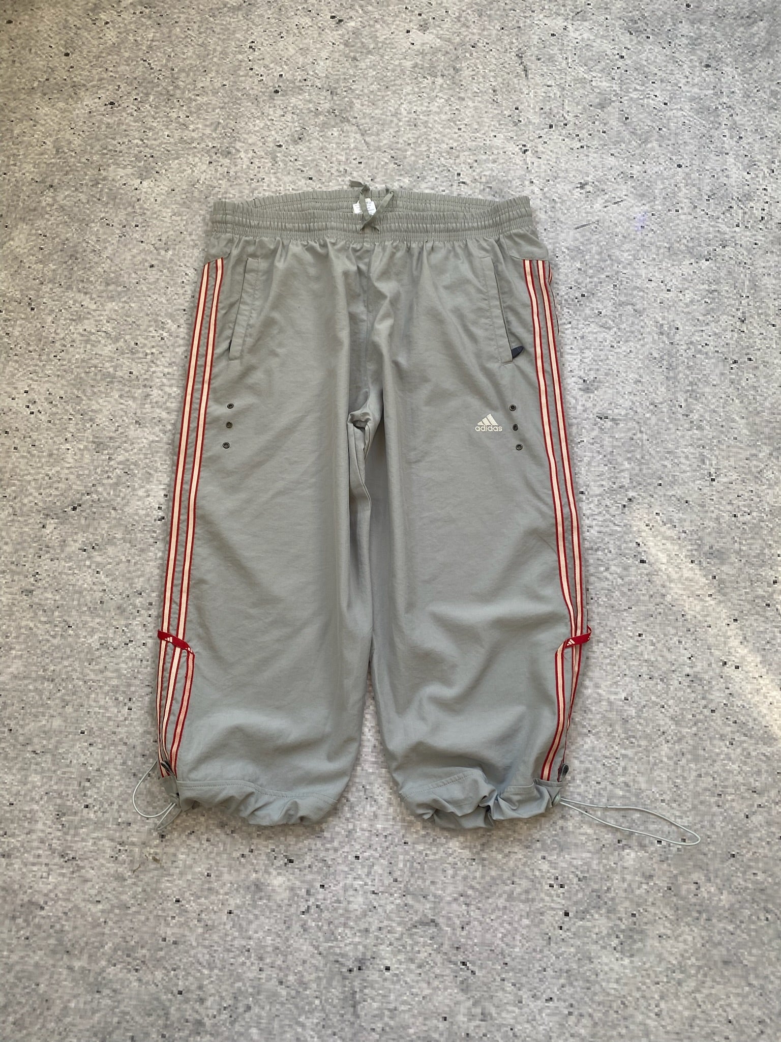 2000s Adidas Gray Capri/Long Shorts