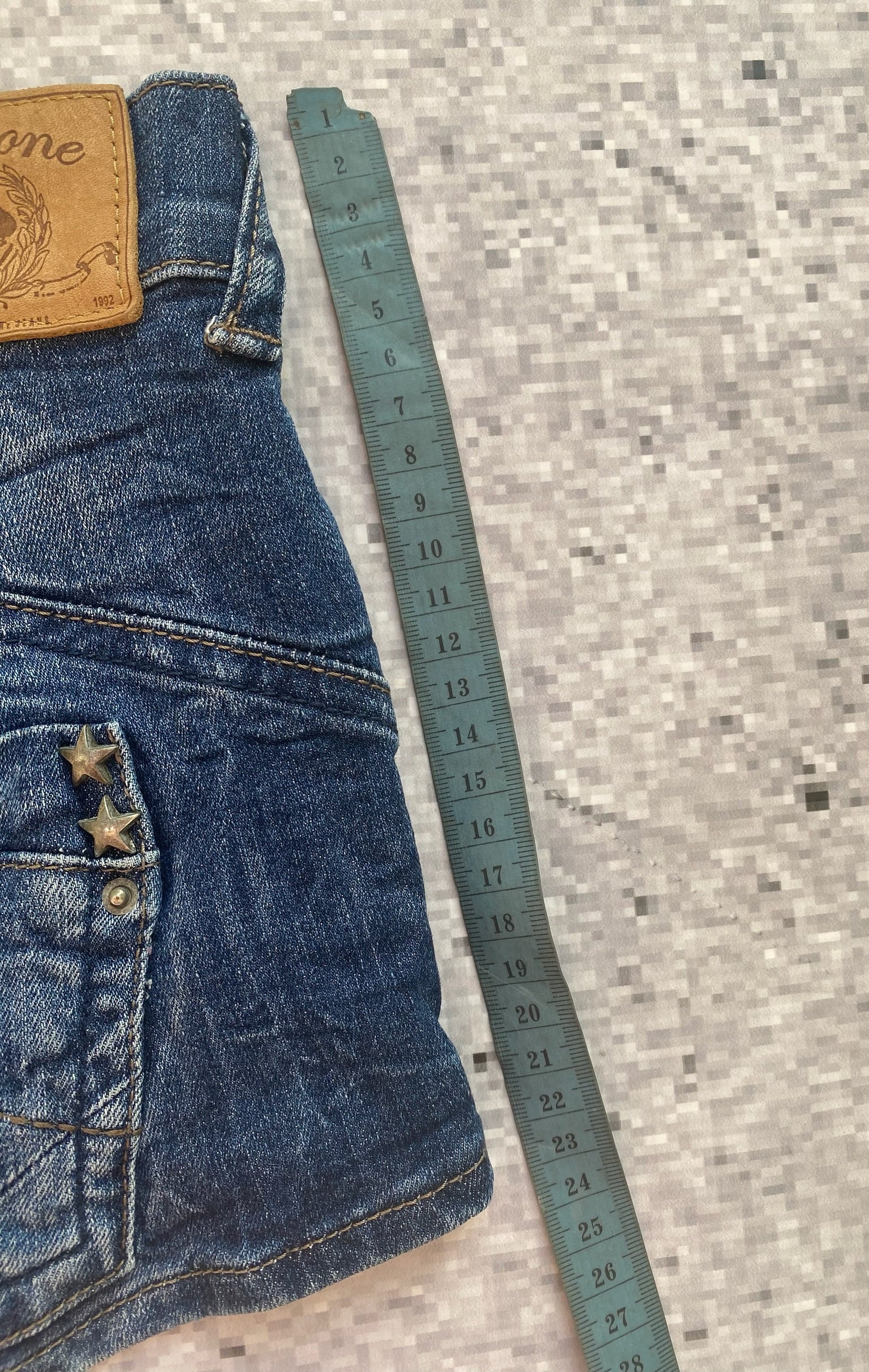Fishbone grunge microshorts