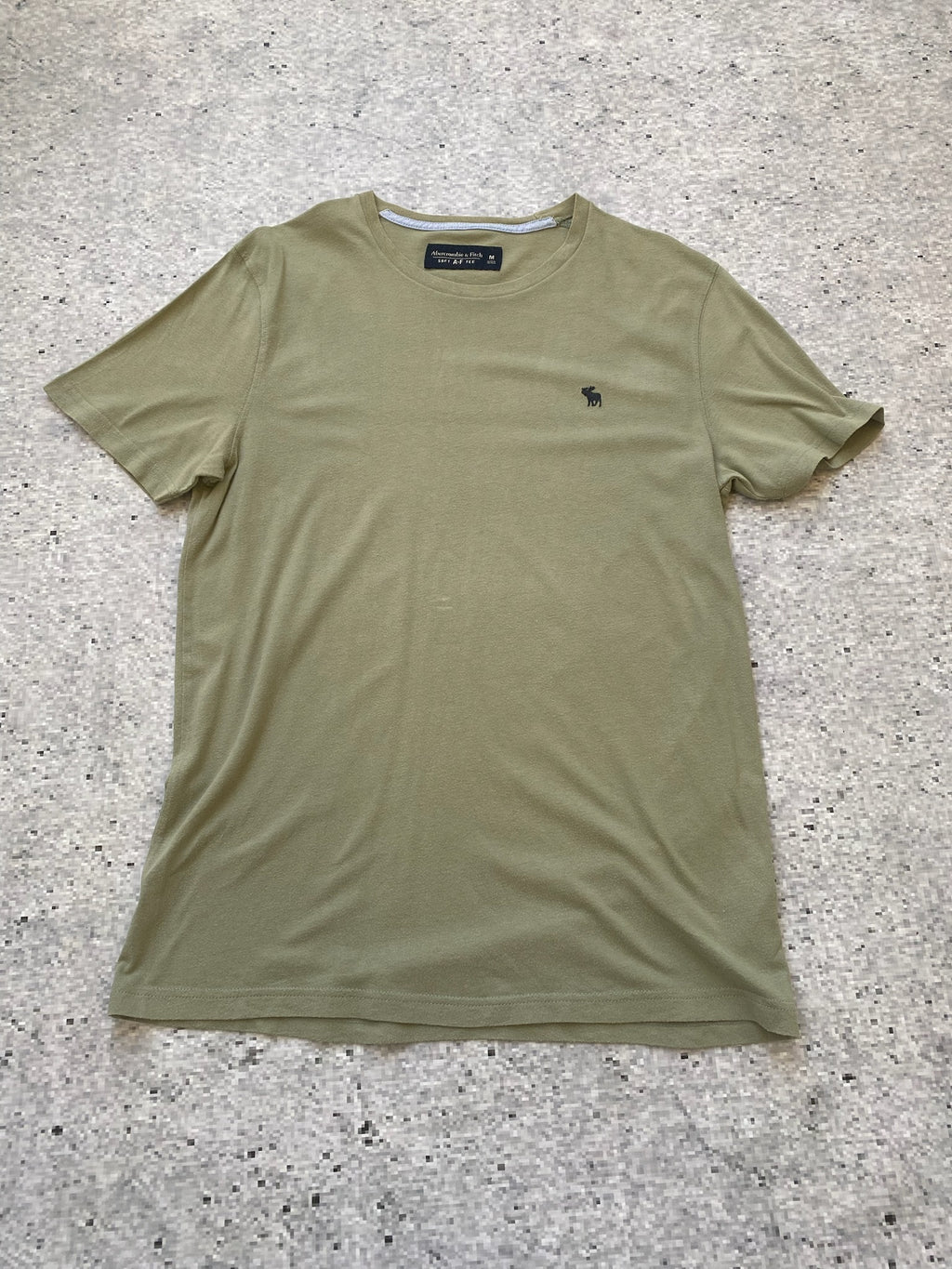 soft A&F basic military green men tee