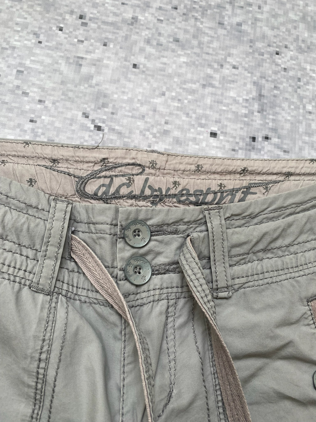 espirit gray low waisted cargo pants