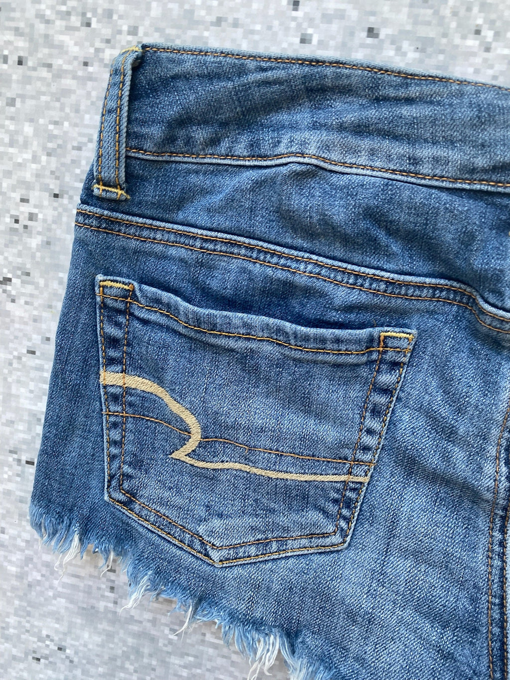 stretchy American Eagle lowrise microshorts