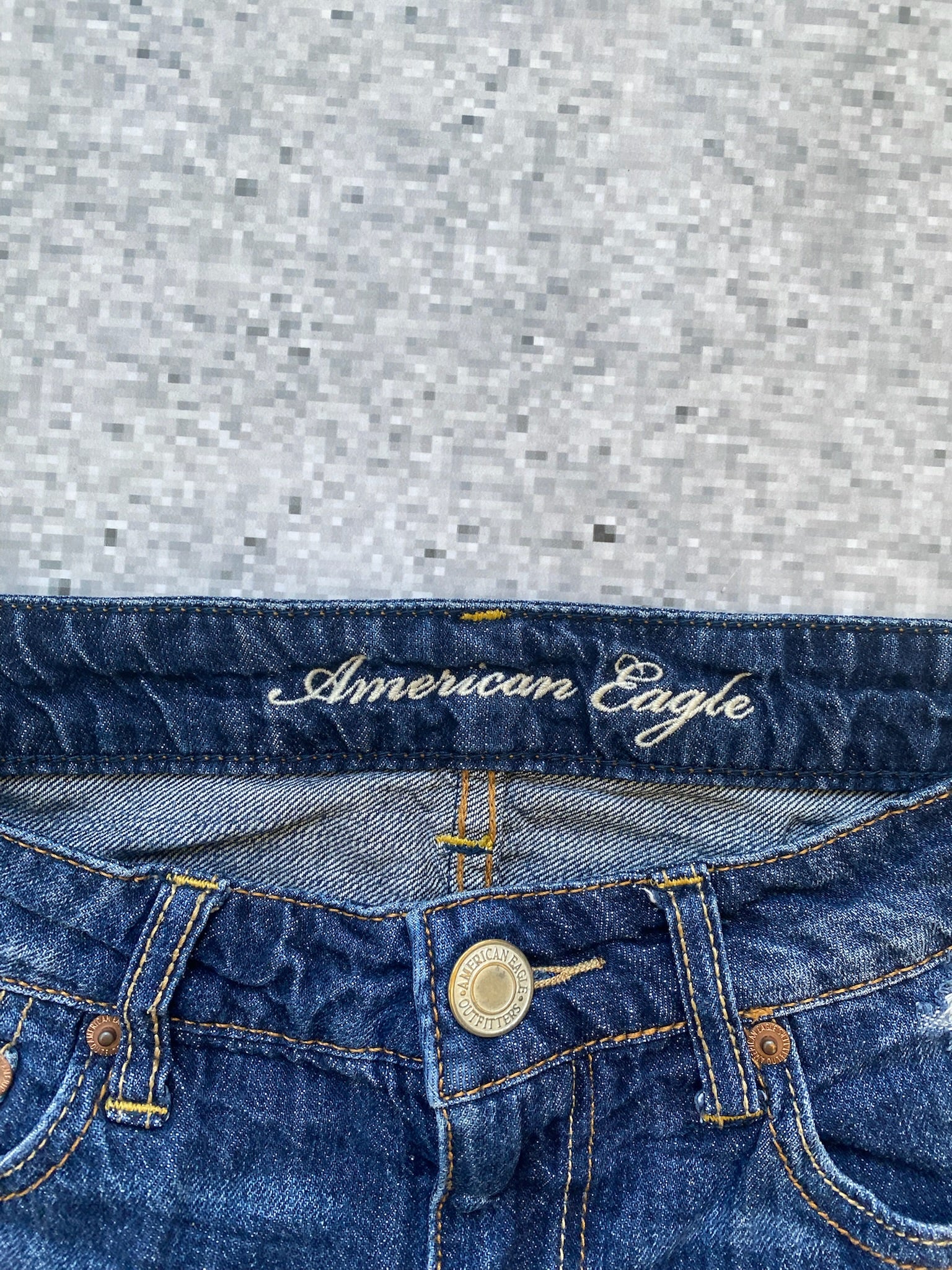 2000s American Eagle folded Shorts